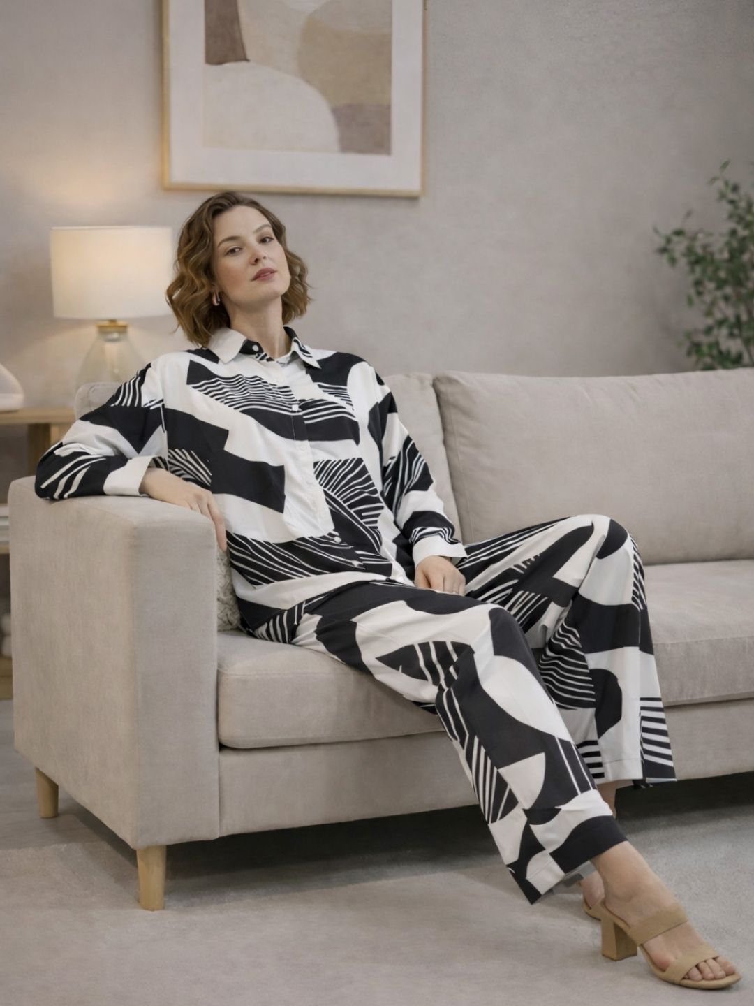 Clobulk Women Co-ord Set (Set of 35 PC - 7 Colour )- ₹630/ per pc