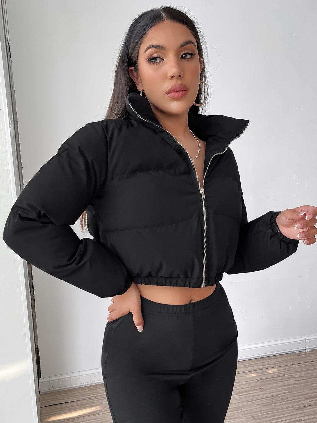 Clobulk Women Black Jacket (Set of 5 Pc)- ₹532/per pc