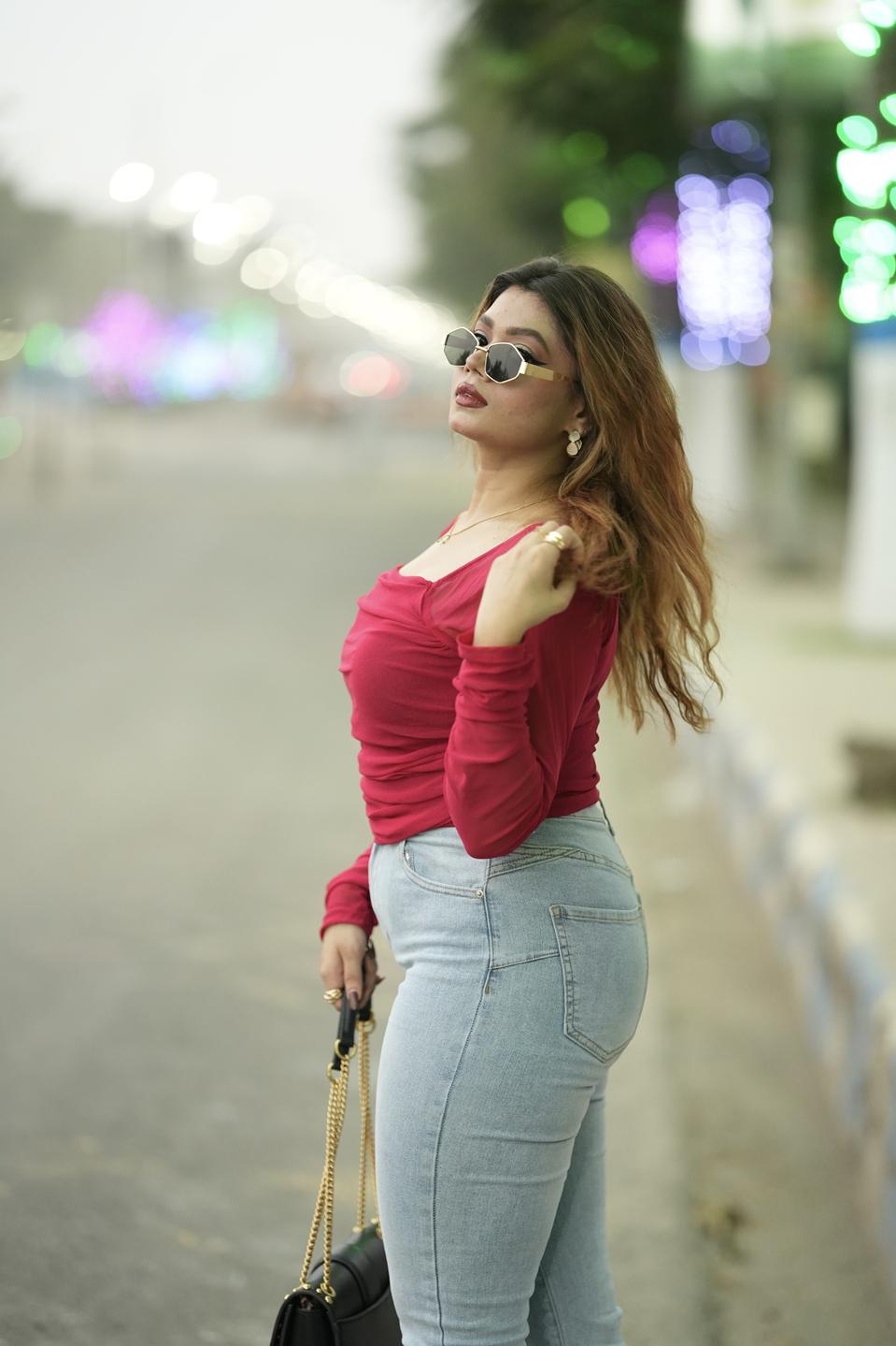 Clobulk Women Top (Set of 10PC - 2 Colour)- ₹224/per pc