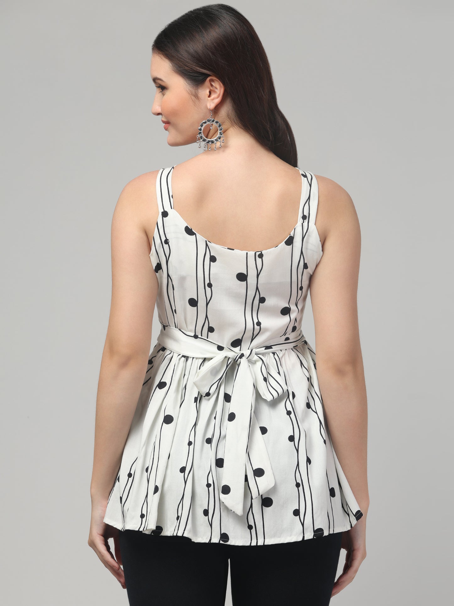 Clobulk Women Top (Set of 10PC - 2 Colour)- ₹259/ per pc